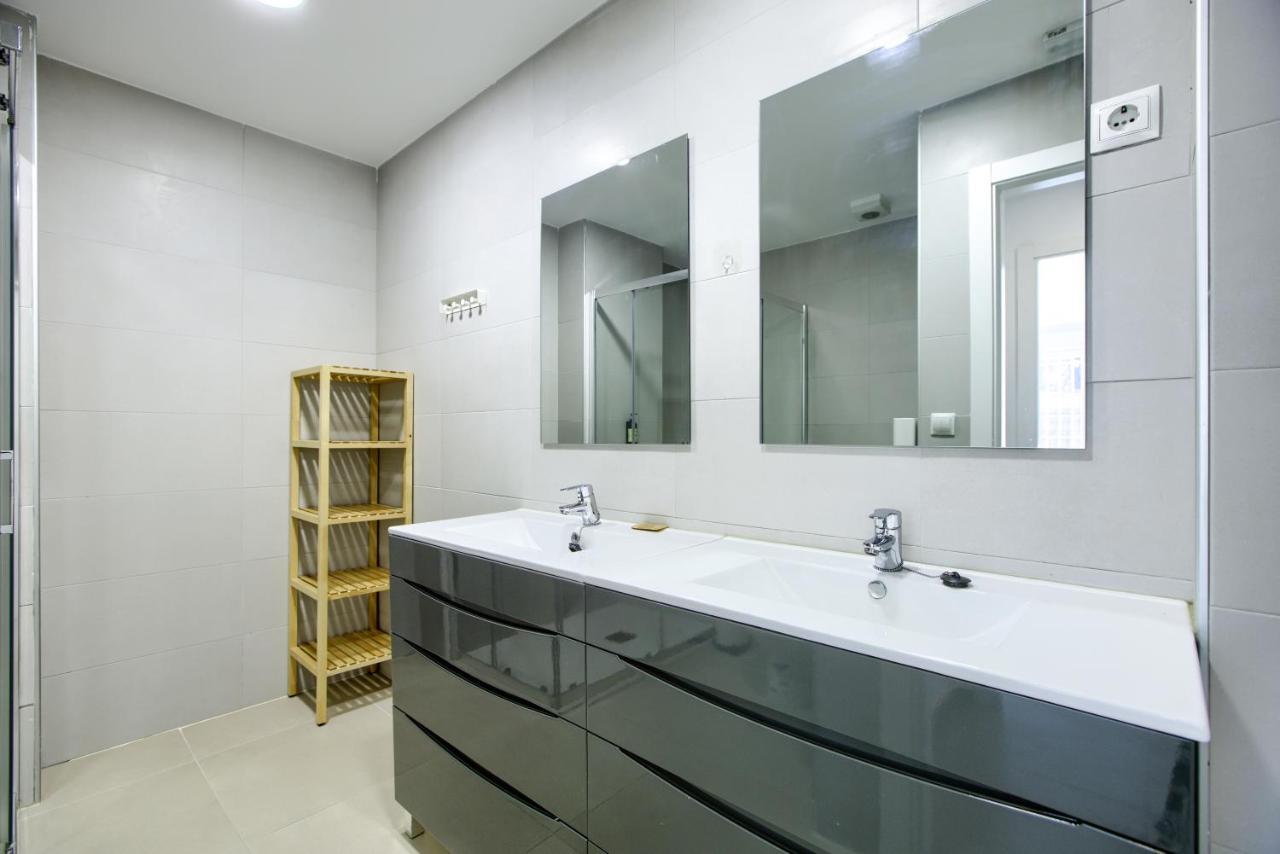 Charming Madrid La Elipa - 3 Dormitorios ภายนอก รูปภาพ