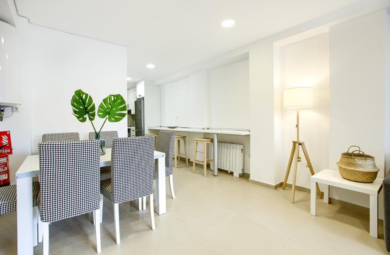 Charming Madrid La Elipa - 3 Dormitorios ภายนอก รูปภาพ